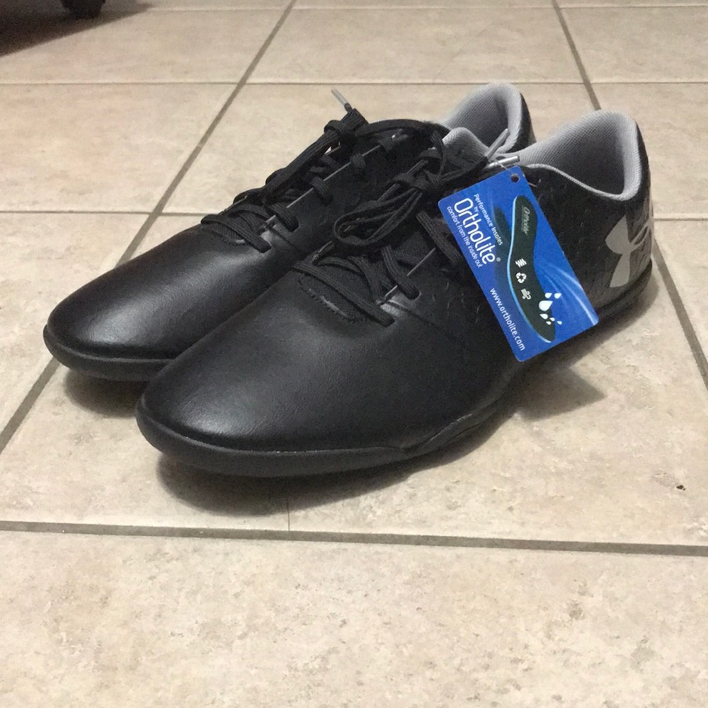Brand New Men’s Under Armour shoes size 11.5